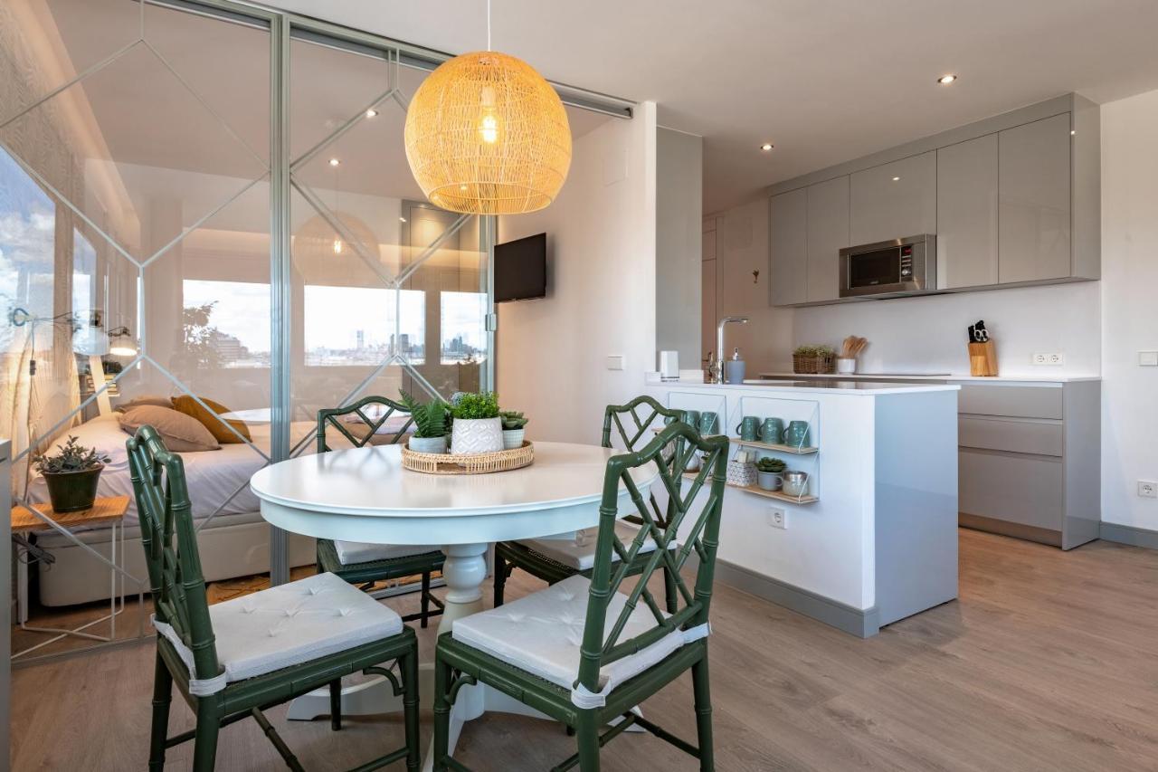 2 Bedrooms 1 Bathroom Furnished - Justicia - Incredible Views - Mintystay Madryt Zewnętrze zdjęcie