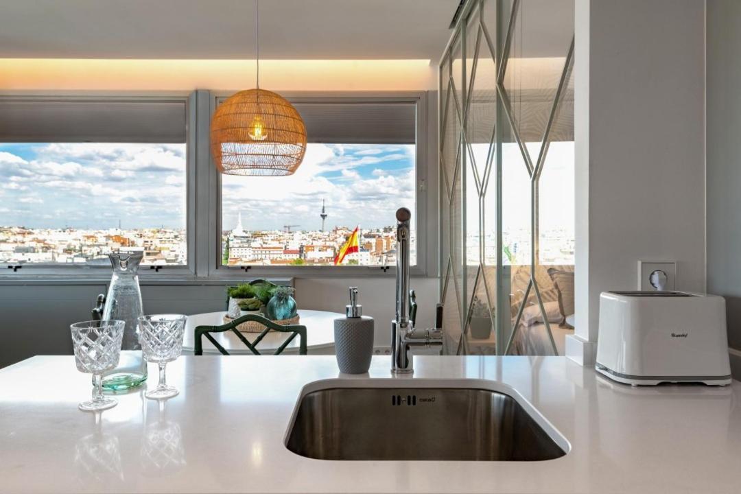 2 Bedrooms 1 Bathroom Furnished - Justicia - Incredible Views - Mintystay Madryt Zewnętrze zdjęcie